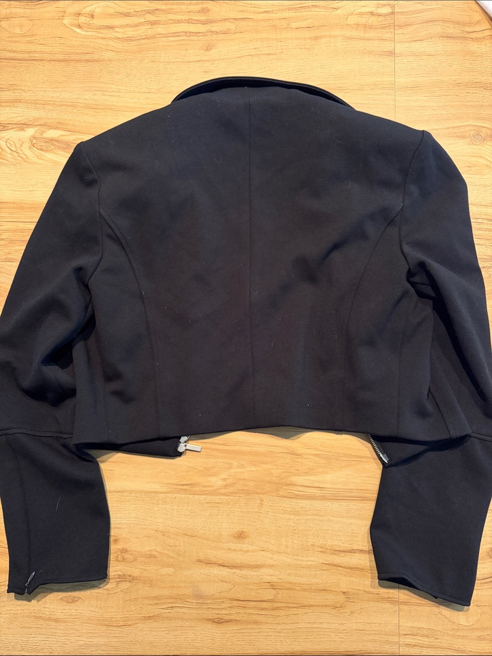 Black Cropped Zip-Up Jacket - Picture 4 of 4